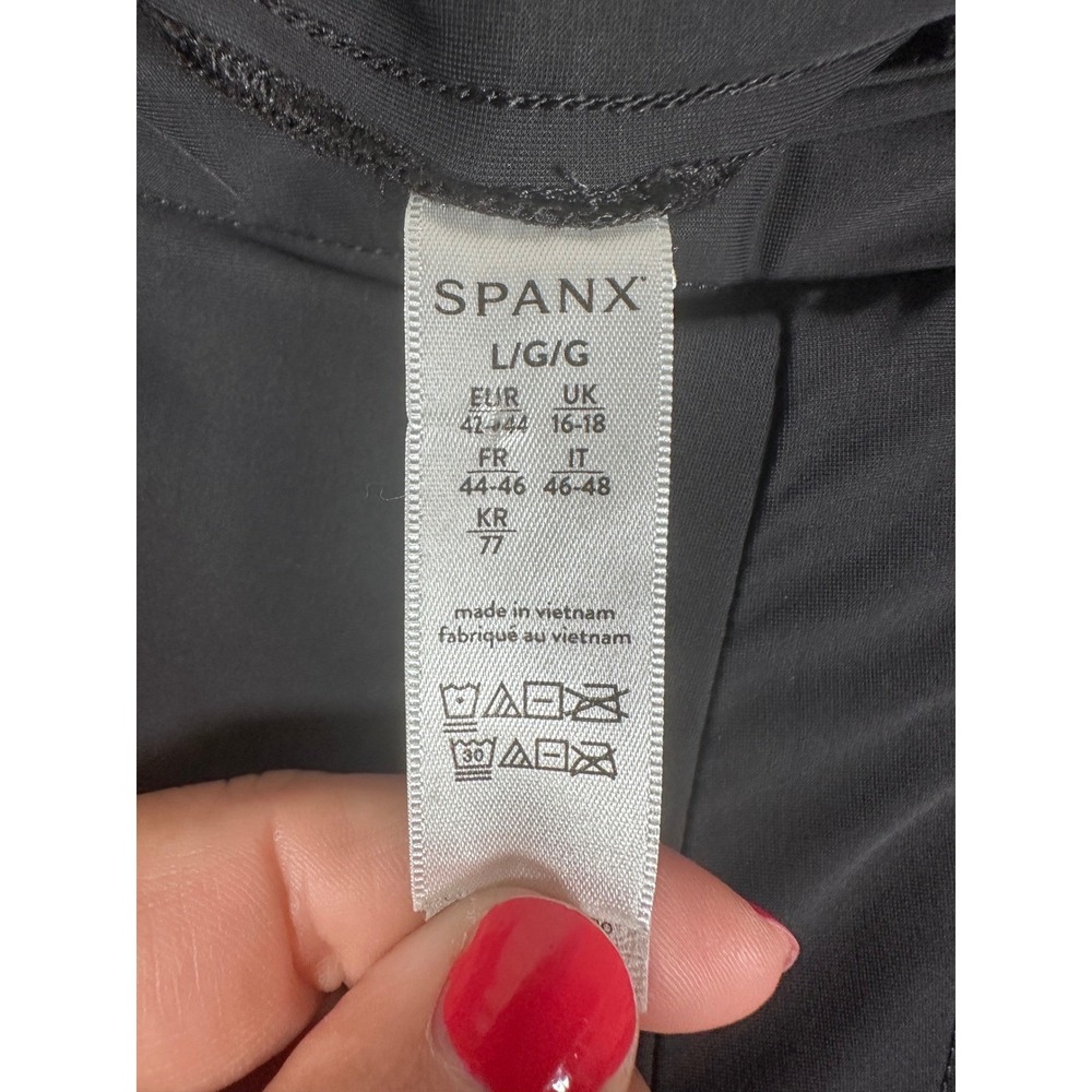 Spanx Sunshine Shorts Women Large Black Stretch Activewear Golf Pull on - Picture 6 of 8